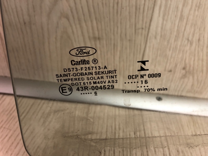 Стекло двери заднее левое FUSION 14- 2016 CD4 C25HDEX