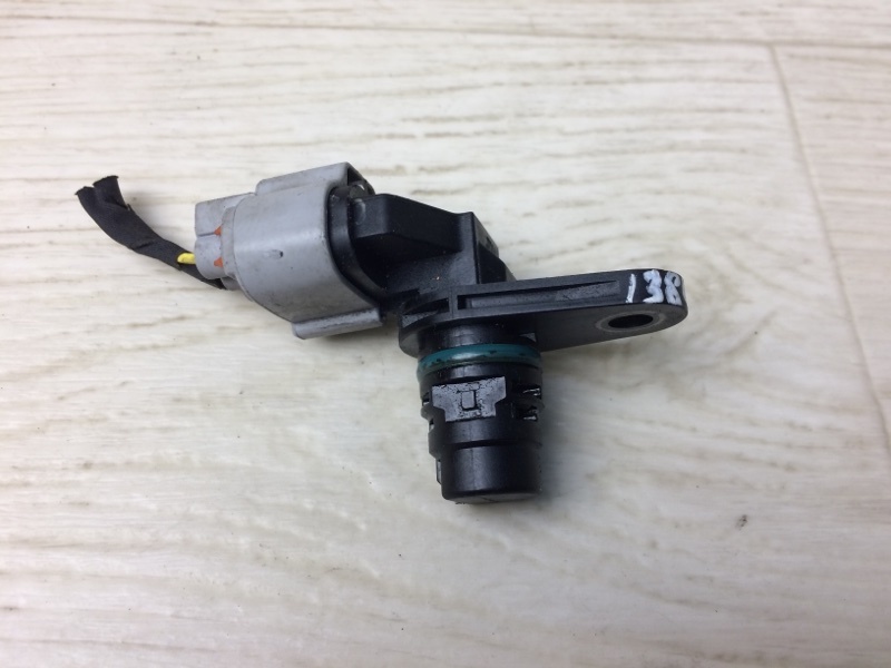 Датчик положения распредвала KIA OPTIMA TF 11-16 2014 TF 2.4 G4KK 39350-25010 Б/У