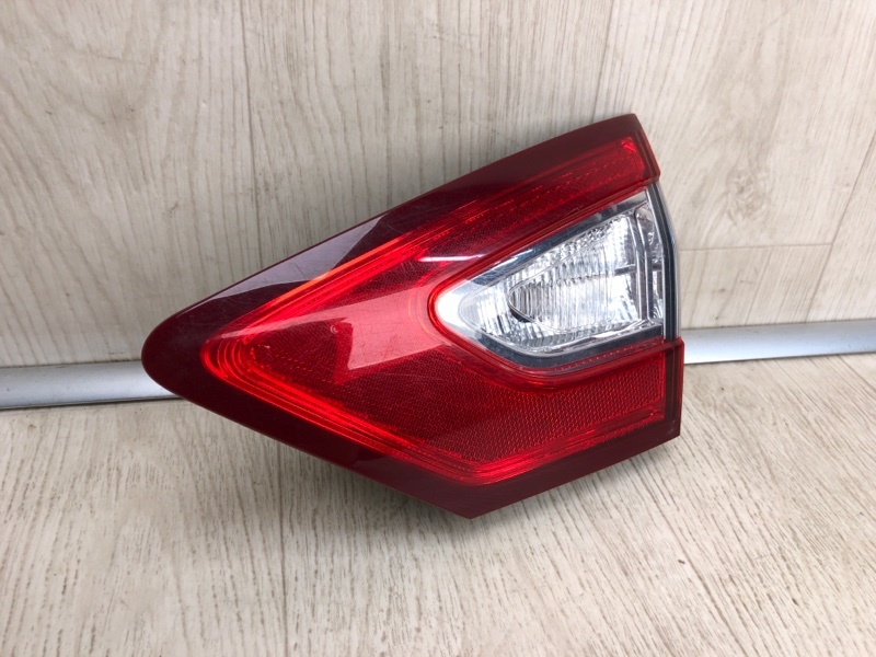 Фонарь внутренний правый FUSION 14- 2016 CD4 C25HDEX