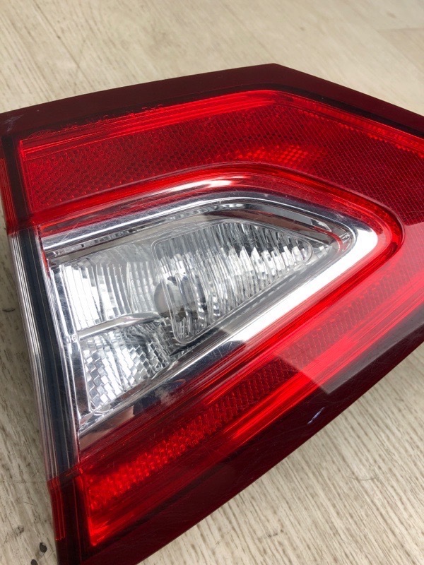 Фонарь внутренний правый FORD FUSION 14- CD4 C25HDEX