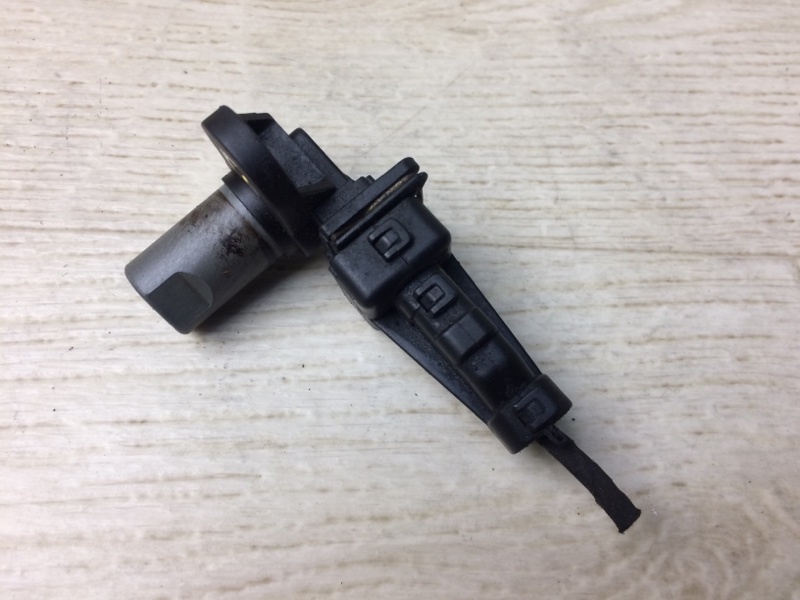 Датчик положения распредвала HYUNDAI ELANTRA HD 06-11 2007 HD 2.0 G4GC 39350-23700 Б/У