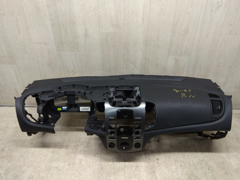 Запчасть торпедо KIA FORTE/CERATO TD 08-13 2013 TD 2.0 G4KD 84710-1M350WK Б/У Торпедо KIA FORTE/CERATO TD 08-13 2013 TD 2.0 G4KD 84710-1M350WK Б/У