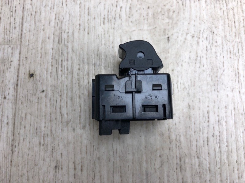 Кнопка стеклоподъемника задняя правая FUSION 14- 2016 CD4 C25HDEX Кнопка стеклоподъемника задняя правая FUSION 14- 2016 CD4 C25HDEX