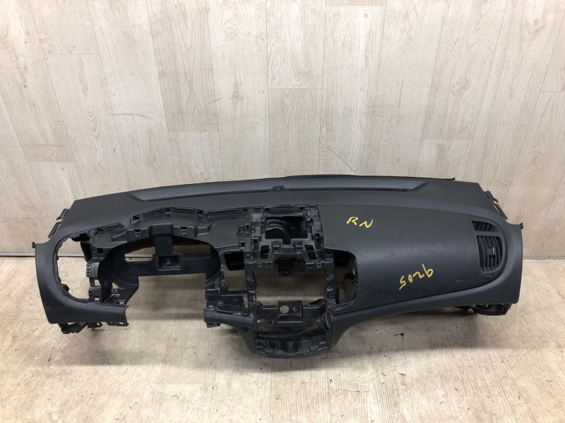 Запчасть торпедо KIA FORTE/CERATO TD 08-13 2010 TD 2.0 G4KD 84710-1M000WK Б/У Торпедо KIA FORTE/CERATO TD 08-13 2010 TD 2.0 G4KD 84710-1M000WK Б/У