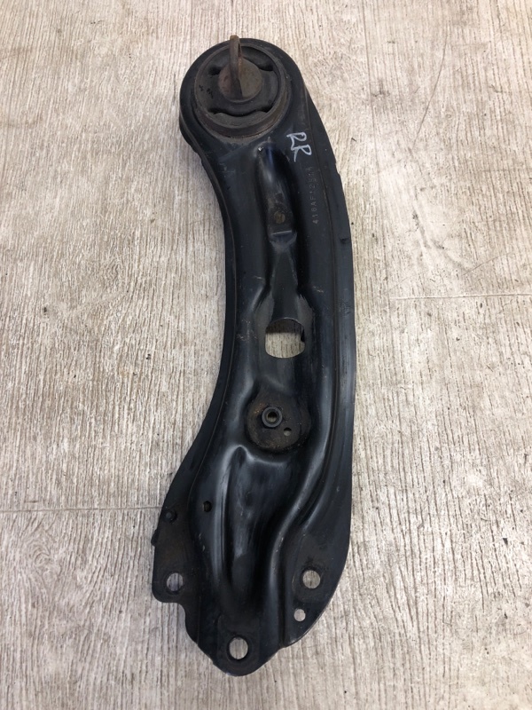 Рычаг задней подвески продольный правый DODGE JOURNEY 08-20 JC 3.6 ERB