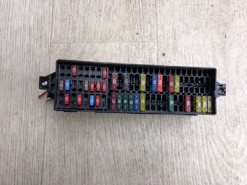 Блок предохранителей моторный отсек VOLKSWAGEN JETTA USA 10-17 2016 162 1.4 CZTA 000 937 615 Б/У