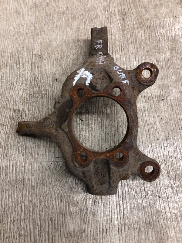 Кулак поворотный передний правый NISSAN JUKE 10-19 F15 1.6 MR16DDT