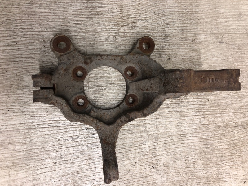 Кулак поворотный передний правый JUKE 10-19 2011 F15 1.6 MR16DDT