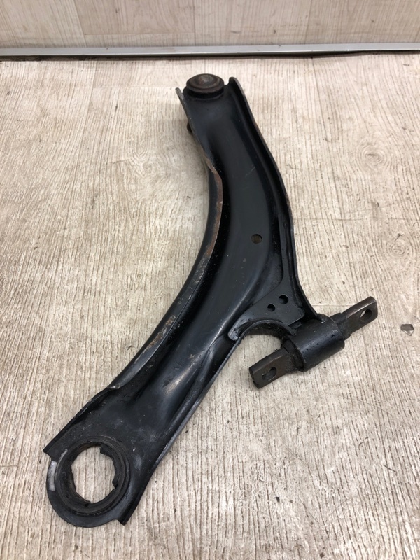 Рычаг передней подвески нижний правый ROGUE 08-15 2010 S35 2.5 QR25DE