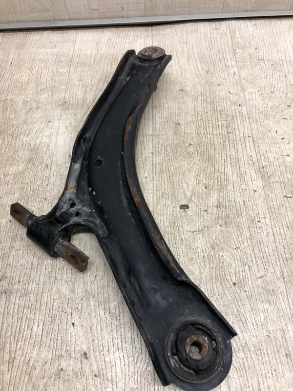 Рычаг передней подвески нижний левый ROGUE 08-15 2010 S35 2.5 QR25DE