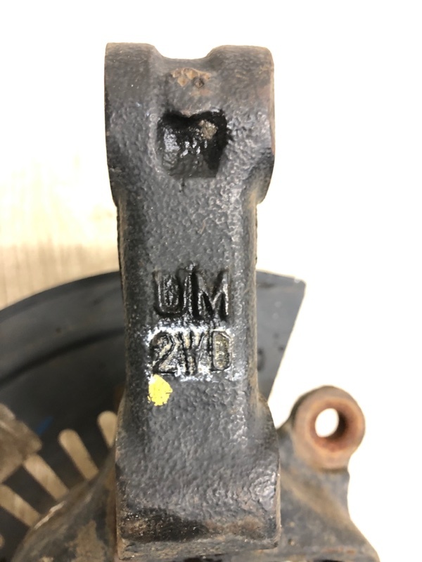 Кулак поворотный передний левый KIA SORENTO UM 14- UM 2.4 G4KJ