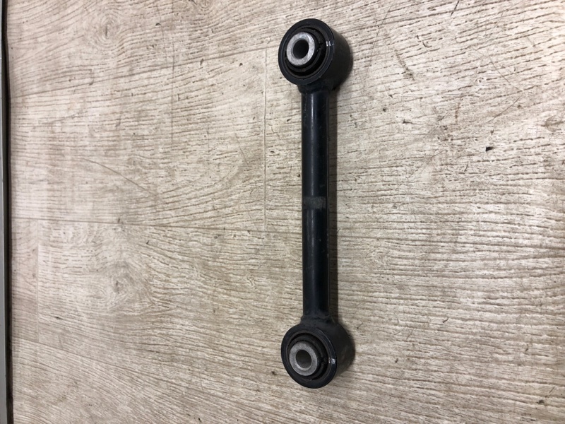 Рычаг задней подвески поперечный нижний передний SORENTO UM 14- 2015 UM 2.4 G4KJ Рычаг задней подвески поперечный нижний передний SORENTO UM 14- 2015 UM 2.4 G4KJ