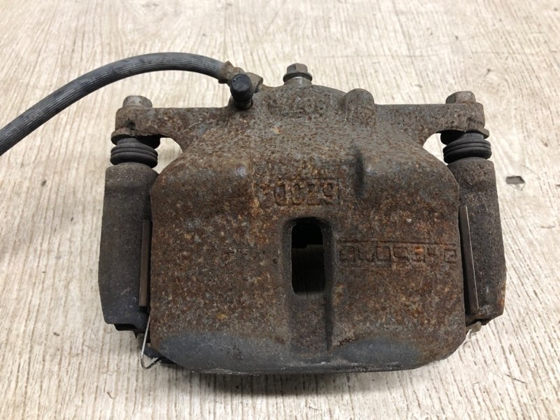 Суппорт тормозной передний левый NISSAN X-TRAIL/ROGUE T32 13-20 2017 T32 2.5 QR25DE 41011-4BA0C Б/У