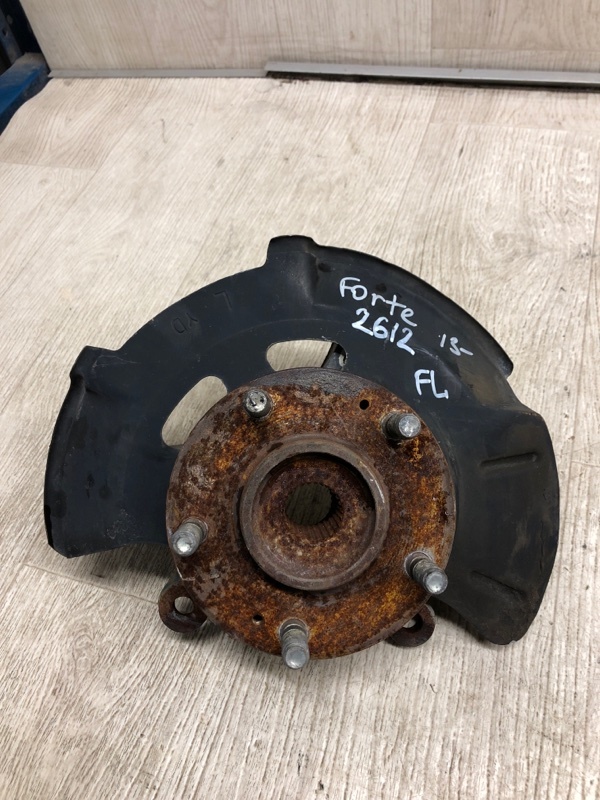 Кулак поворотный передний левый FORTE YD 12- 2015 YD 1.8 G4NB