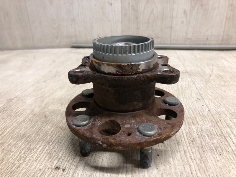 Запчасть ступица задняя KIA FORTE YD 12- 2015 YD 1.8 G4NB 52710-3X000 Б/У Ступица задняя KIA FORTE YD 12- 2015 YD 1.8 G4NB 52710-3X000 Б/У