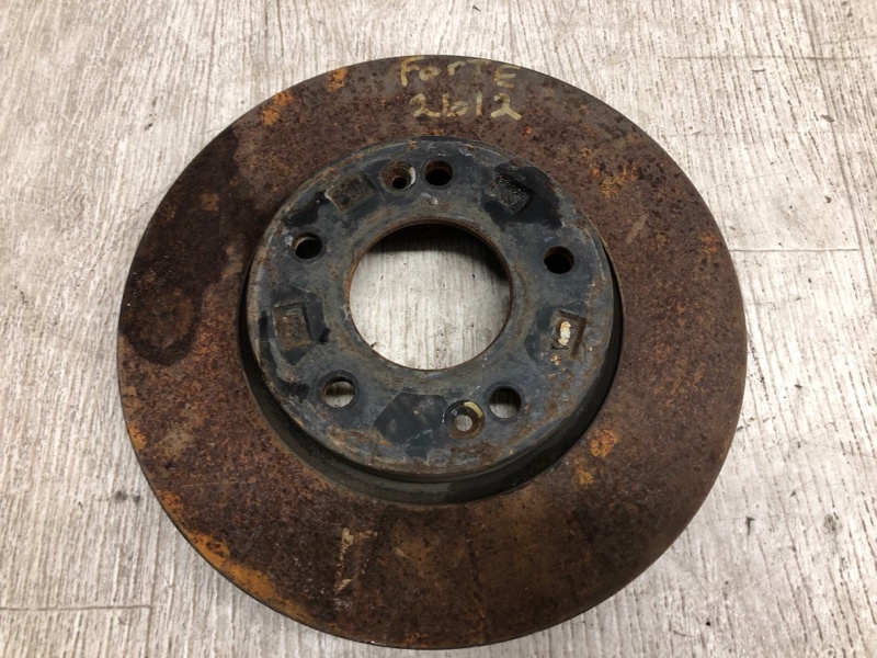 Тормозной диск передний KIA FORTE YD 12- 2015 YD 1.8 G4NB 51712-A7000 Б/У