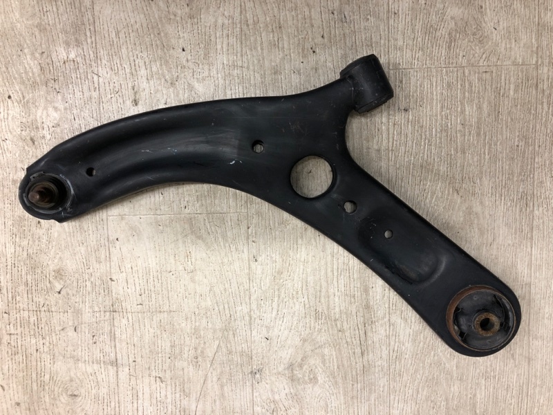 Запчасть рычаг передней подвески нижний правый KIA FORTE YD 12- 2015 YD 1.8 G4NB 54501-A7000 Б/У Рычаг передней подвески нижний правый KIA FORTE YD 12- 2015 YD 1.8 G4NB 54501-A7000 Б/У