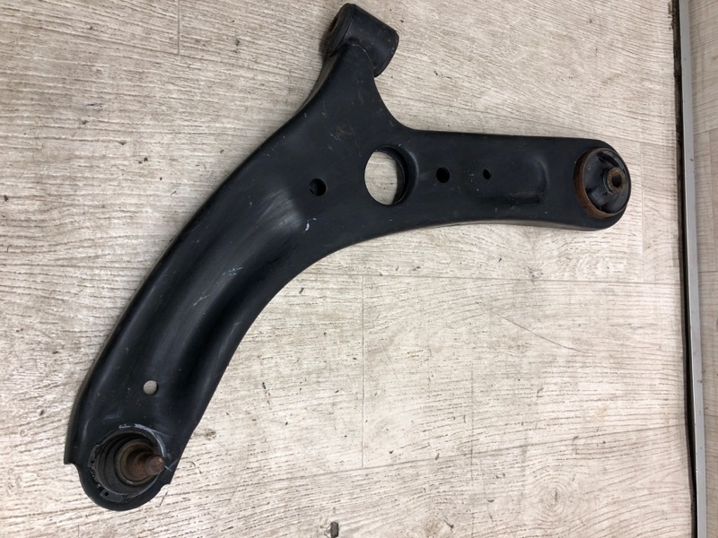 Рычаг передней подвески нижний правый KIA FORTE YD 12- YD 1.8 G4NB Рычаг передней подвески нижний правый KIA FORTE YD 12- YD 1.8 G4NB