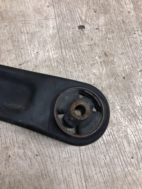 Рычаг передней подвески нижний правый FORTE YD 12- 2015 YD 1.8 G4NB Рычаг передней подвески нижний правый FORTE YD 12- 2015 YD 1.8 G4NB