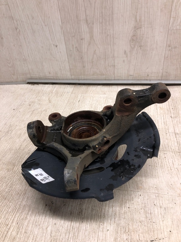 Кулак поворотный передний правый KIA FORTE YD 12- YD 1.8 G4NB Кулак поворотный передний правый KIA FORTE YD 12- YD 1.8 G4NB