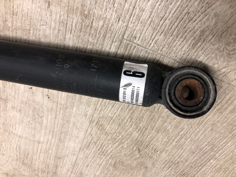 Амортизатор задний PASSAT B7 11-15 2012 A32 2.5 CBUA