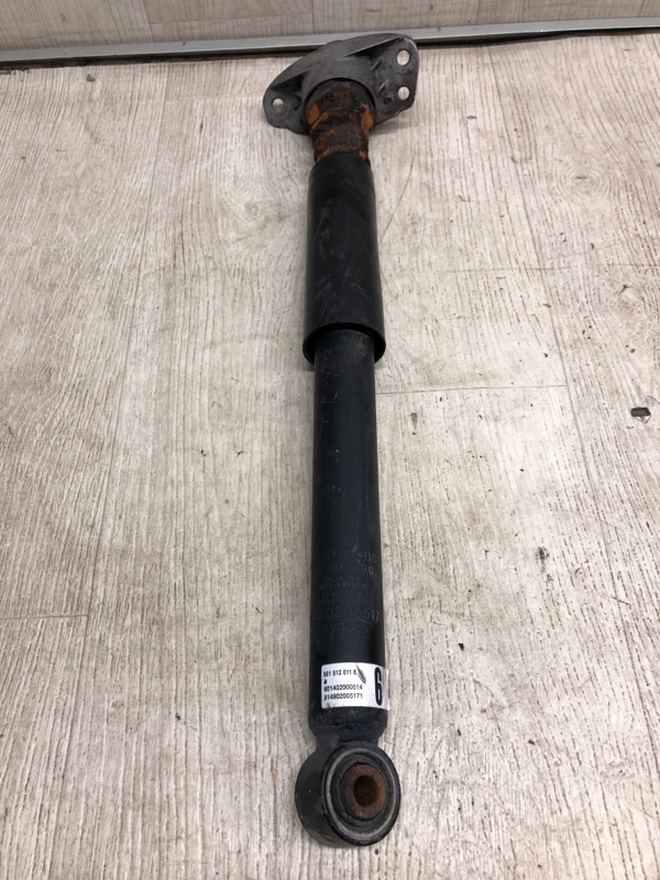 Амортизатор задний VOLKSWAGEN PASSAT B7 11-15 A32 2.5 CBUA