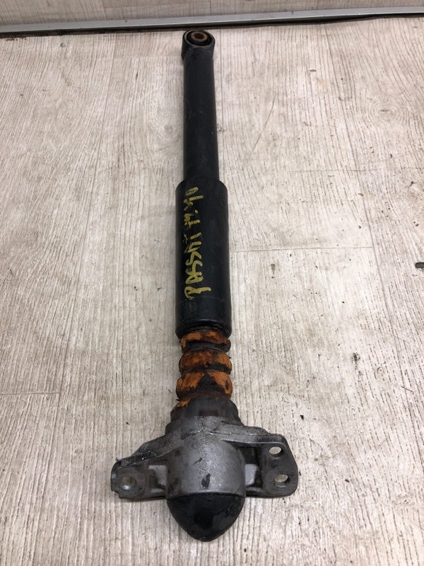 Амортизатор задний PASSAT B7 11-15 2012 A32 2.5 CBUA