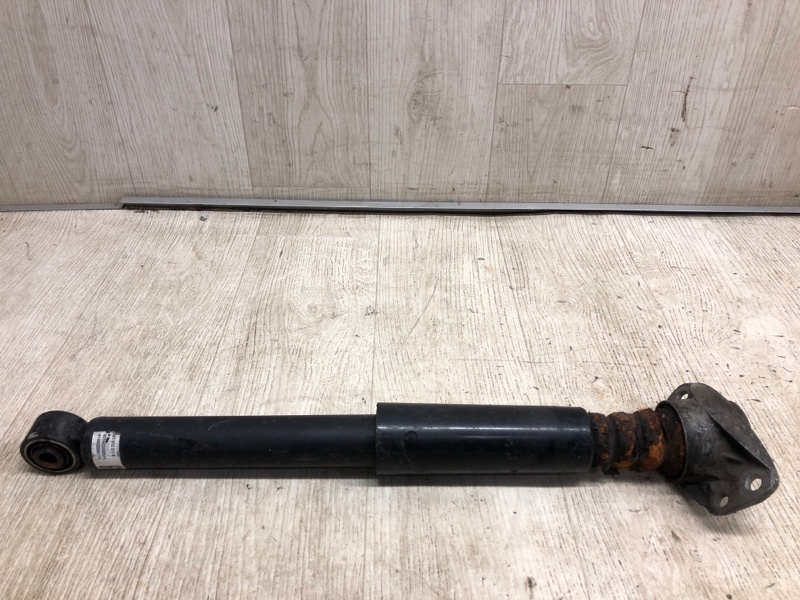 Запчасть амортизатор задний VOLKSWAGEN PASSAT B7 11-15 2012 A32 2.5 CBUA 561 513 049 D Б/У Амортизатор задний VOLKSWAGEN PASSAT B7 11-15 2012 A32 2.5 CBUA 561 513 049 D Б/У