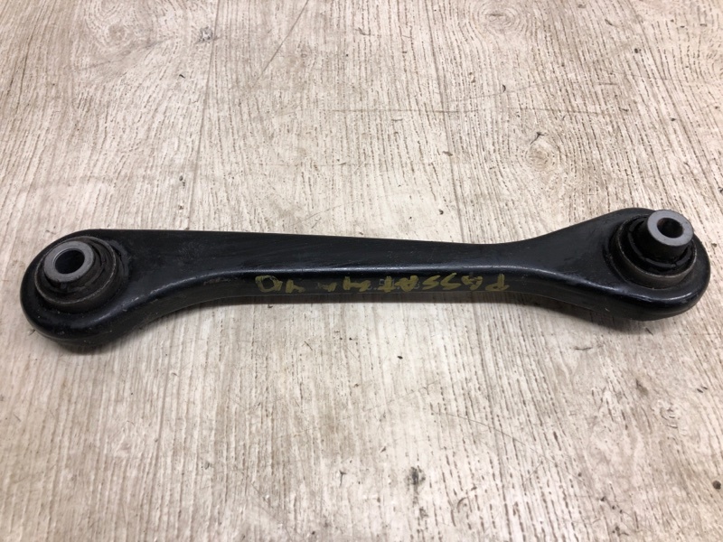 Рычаг задней подвески поперечный нижний правый VOLKSWAGEN PASSAT B7 11-15 2012 A32 2.5 CBUA 7N0 501 530 Б/У