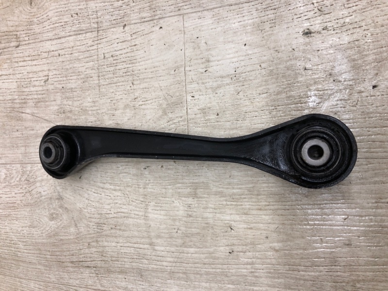 Рычаг задней подвески поперечный нижний левый PASSAT B7 11-15 2012 A32 2.5 CBUA