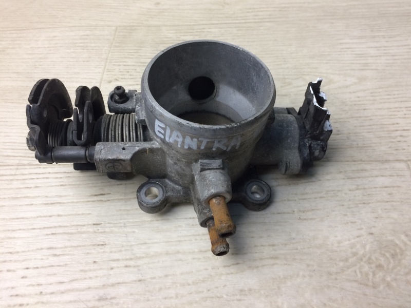 Дроссельная заслонка HYUNDAI ELANTRA HD 06-11 2007 HD 2.0 G4GC 35100-23950 Б/У