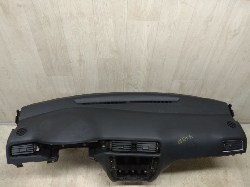 Торпедо JETTA USA 10-17 2011 162 CBTA 2.5L