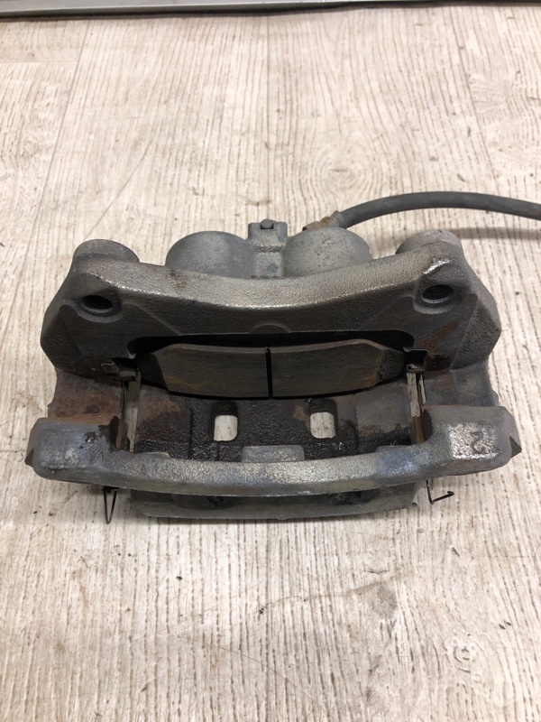 Суппорт тормозной передний левый INFINITI Q50 15-20