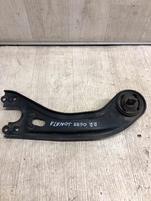 Рычаг задней подвески продольный правый HYUNDAI SONATA YF 10-14 YF 2.0 G4KH