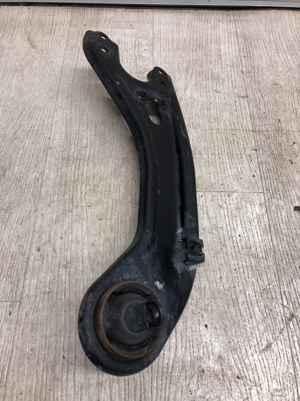 Рычаг задней подвески продольный правый SONATA YF 10-14 2012 YF 2.0 G4KH