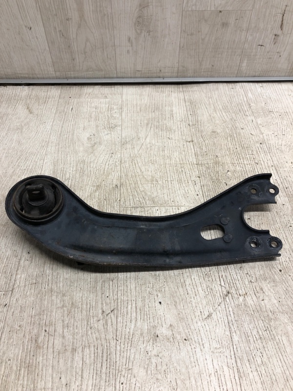 Рычаг задней подвески продольный левый HYUNDAI SONATA YF 10-14 YF 2.0 G4KH Рычаг задней подвески продольный левый HYUNDAI SONATA YF 10-14 YF 2.0 G4KH