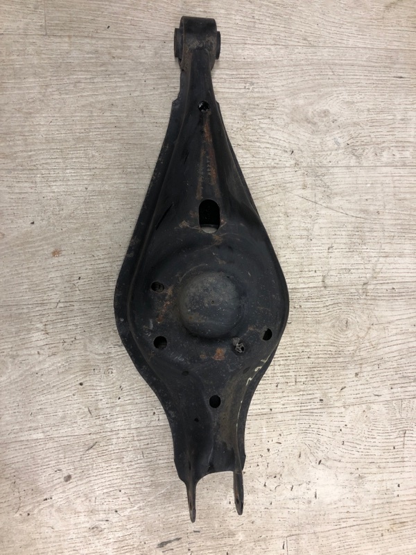 Рычаг задней подвески поперечный FORD FLEX 08-19 2013 TP3 3.5 PDED 8A8Z-5A649-B Б/У