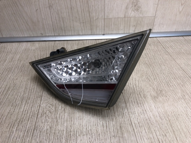 Фонарь внутренний правый HYUNDAI SONATA YF 10-14 2014 YF 2.4 G4KK 92404-4R000 Б/У