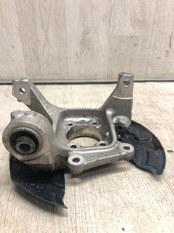 Цапфа задняя правая FORD FUSION 14- CD4 C25HDEX Цапфа задняя правая FORD FUSION 14- CD4 C25HDEX