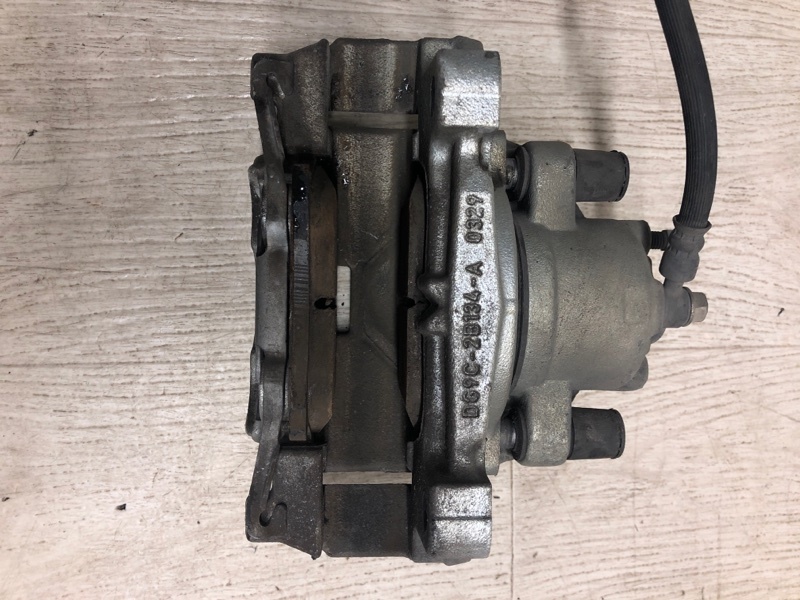 Суппорт тормозной передний левый FORD FUSION 14- CD4 C25HDEX