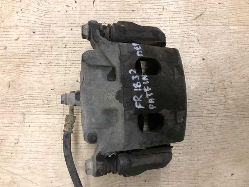 Суппорт тормозной передний правый PATHFINDER R52 12-21 2013 R52 3.5 VQ35DE