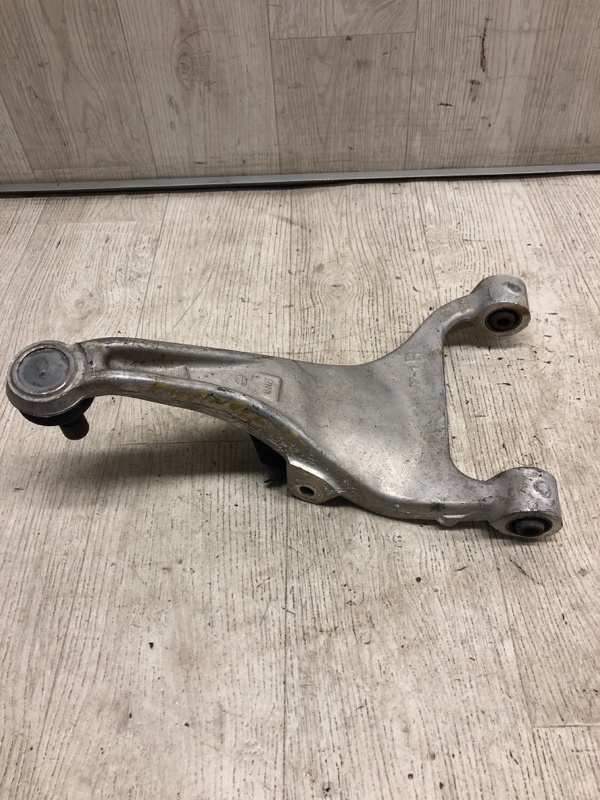 Рычаг задней подвески поперечный верхний правый NISSAN PATHFINDER R52 12-21 R52 3.5 VQ35DE