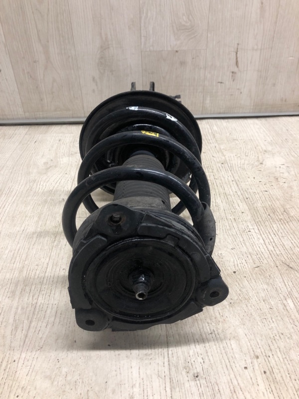 Амортизатор передний правый PATHFINDER R52 12-21 2013 R52 3.5 VQ35DE