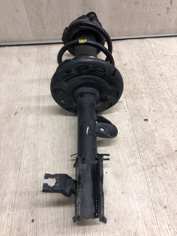 Амортизатор передний правый PATHFINDER R52 12-21 2013 R52 3.5 VQ35DE