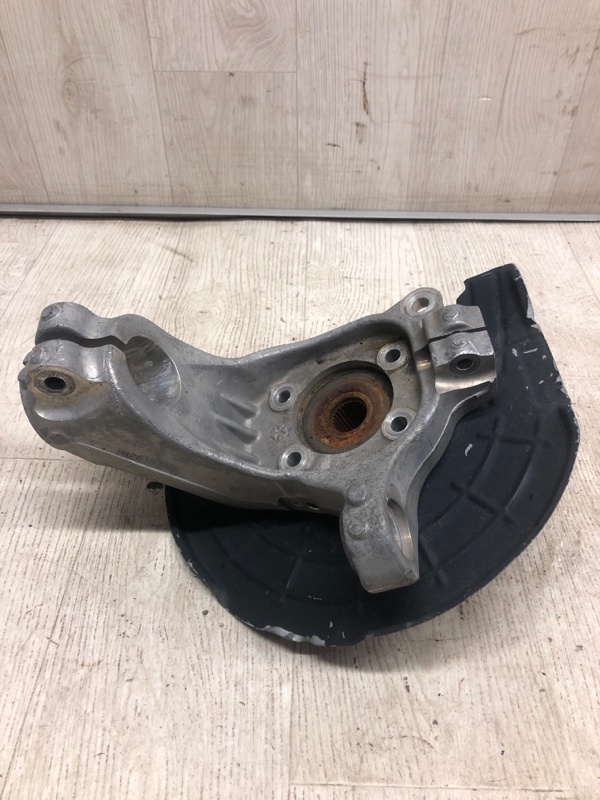 Кулак поворотный передний левый DART 12-16 2014 PF 2.4 ED6