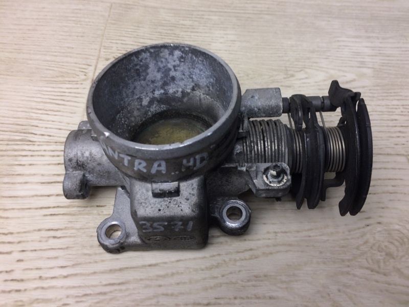 Дроссельная заслонка HYUNDAI ELANTRA HD 06-11 2009 HD 2.0 G4GC 35100-23950 Б/У