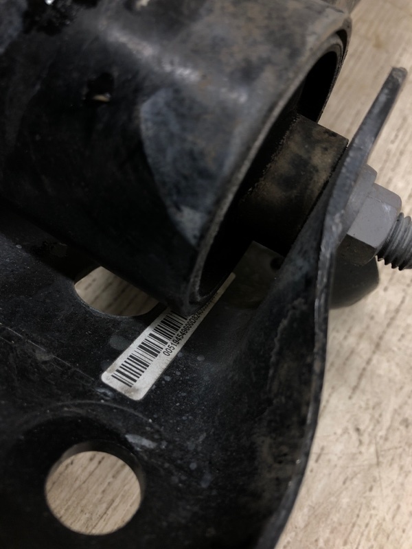 Рычаг задней подвески продольный левый RENEGADE (BU) 14- 2015 BU 2.4 ED6 Рычаг задней подвески продольный левый RENEGADE (BU) 14- 2015 BU 2.4 ED6