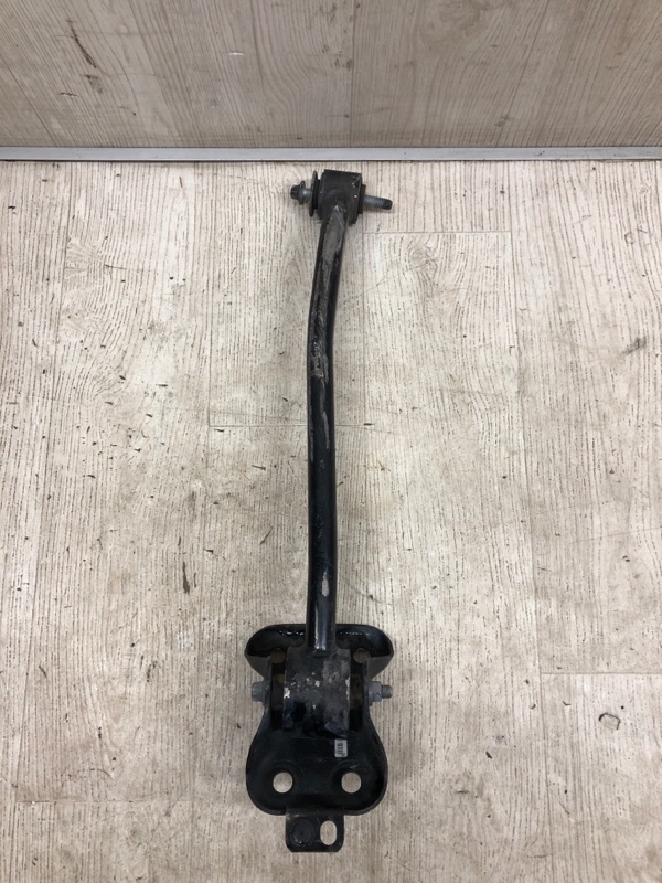 Рычаг задней подвески продольный левый RENEGADE (BU) 14- 2015 BU 2.4 ED6 Рычаг задней подвески продольный левый RENEGADE (BU) 14- 2015 BU 2.4 ED6