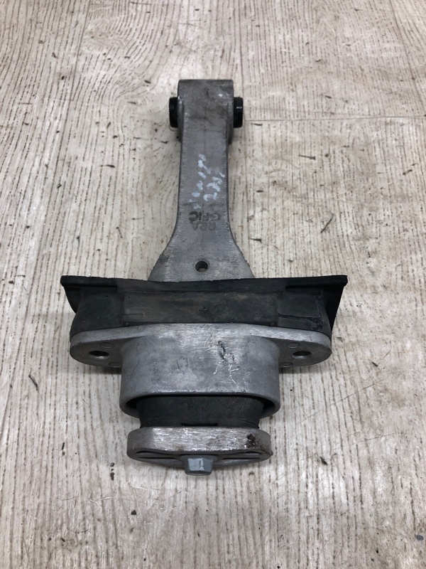 Подушка двигателя нижняя SONATA YF 10-14 2011 YF 2.4 G4KJ