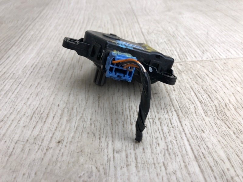 Моторчик заслонки печки ELANTRA AD 16- 2017 AD 2.0 G4NH